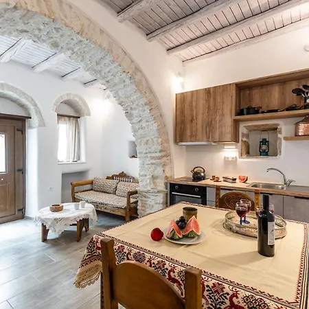 Casa Estiva Apeiranthos Naxos Aperathos