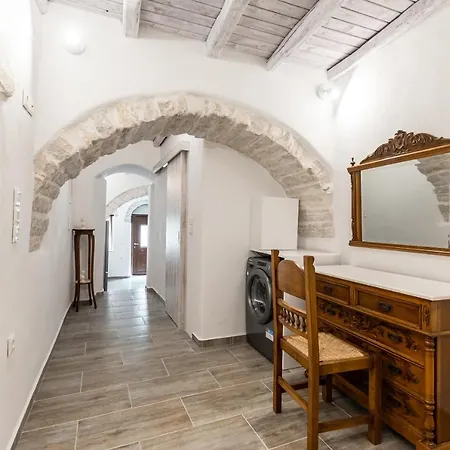 Casa Estiva Apeiranthos Naxos