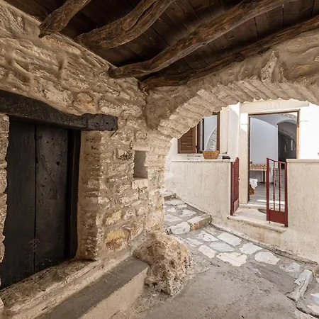 Daire Casa Estiva Apeiranthos Naxos Apérathos